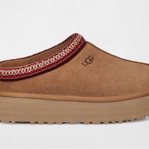 Ugg TAZZ suede Mule Slipper w/whipstitch embroidery. Brand new in box. Size 9.